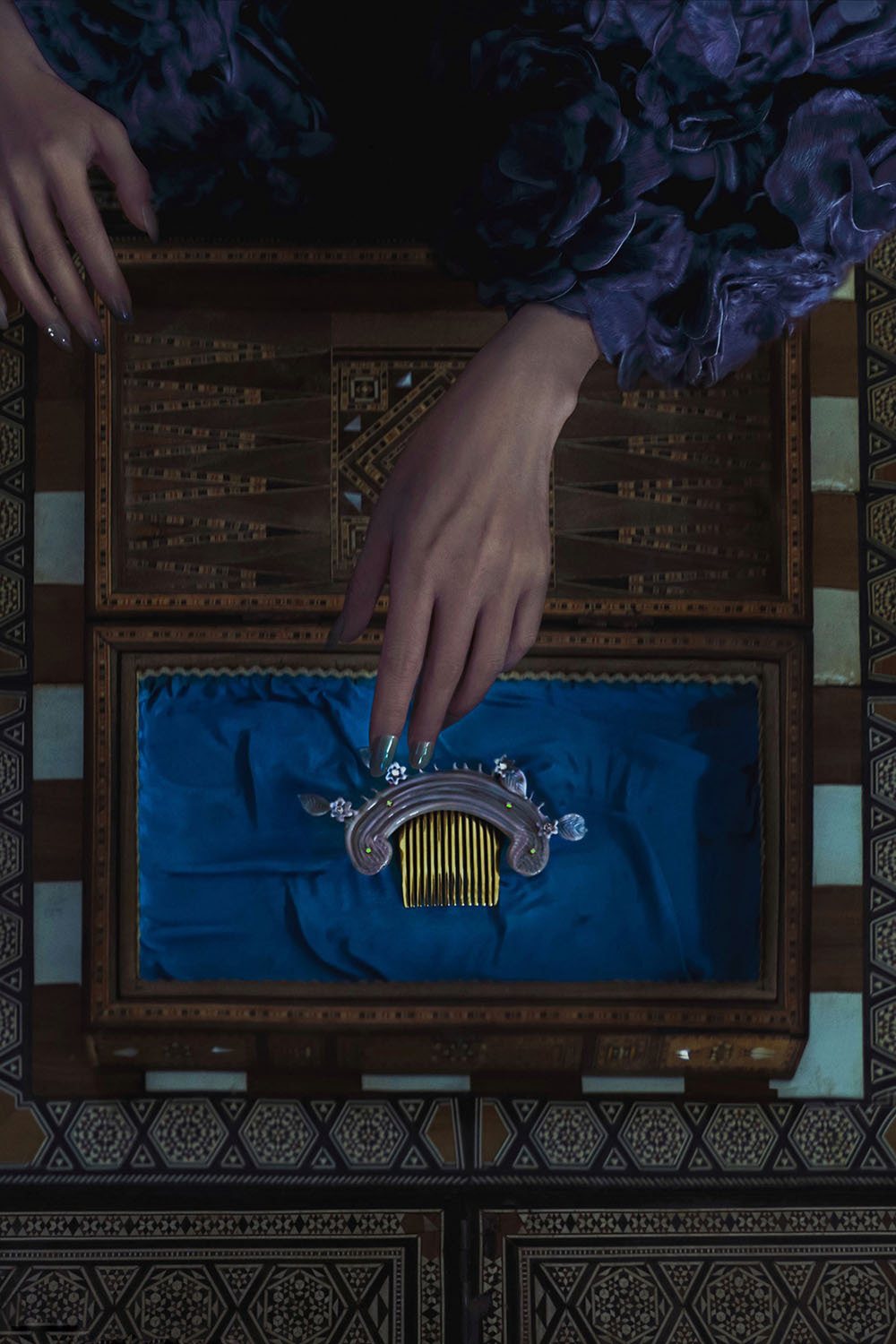 Triệu Vy ‘bóp nghẹt’ trái tim dân tình trong thiết kế xuyên thấu - Ảnh 8