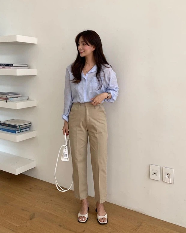 Hè đến: Đi dép vẫn xinh hết nấc với công thức mix đồ chuẩn Hàn sau đây - Ảnh 7 Hè đến: Đi dép vẫn xinh hết nấc với công thức mix đồ chuẩn Hàn sau đây - Ảnh 7