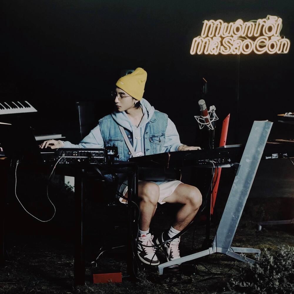 Sơn Tùng chia sẻ chuyện tình cảm trong buổi ra mắt MV Muộn rồi mà sao còn, dân tình thấy đúng nhưng không thuyết phục - Ảnh 1 Sơn Tùng chia sẻ chuyện tình cảm trong buổi ra mắt MV Muộn rồi mà sao còn, dân tình thấy đúng nhưng không thuyết phục - Ảnh 1