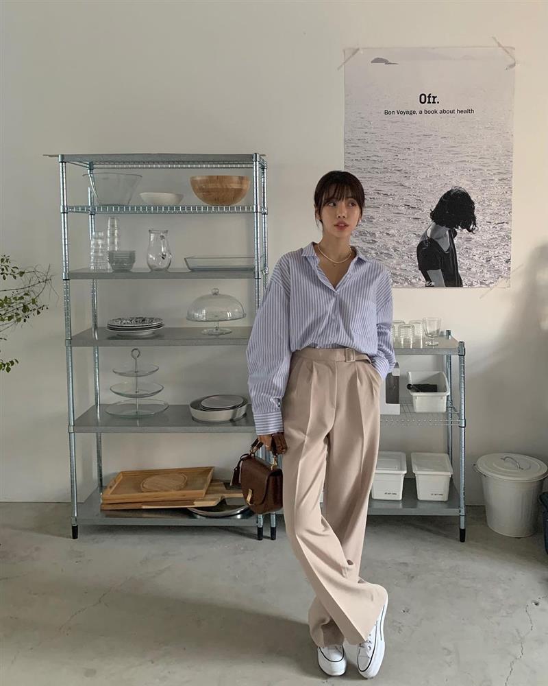 Những kiểu quần hack chân 'đỉnh cao', nàng nấm lùn tậu ngay còn kịp đi chơi lễ 30/4 - Ảnh 1