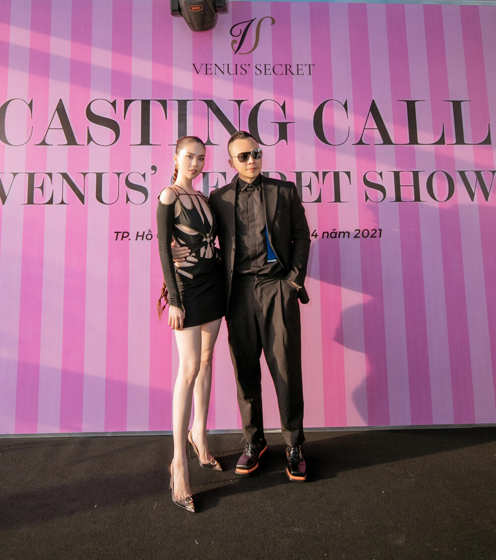 Ngọc Trinh và Vũ Khắc Tiệp lên đồ 'tông xẹt tông', chứng minh độ 'xứng đôi vừa lứa' tại sự kiện - Ảnh 5