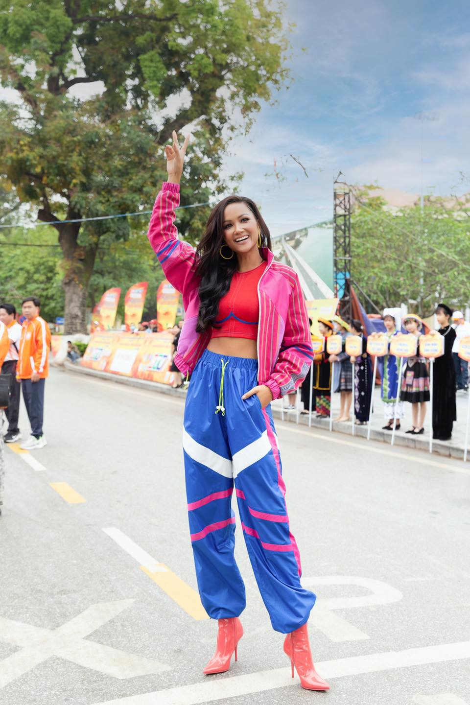 Sau 3 năm, sắc vóc của hoa hậu H'Hen Nie ngày càng 'mlem mlem' - Ảnh 3