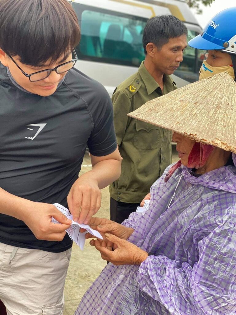 MC Đại Nghĩa huy động hơn 727 triệu đồng giúp người dân Ấn Độ vượt qua đại dịch - Ảnh 2 MC Đại Nghĩa huy động hơn 727 triệu đồng giúp người dân Ấn Độ vượt qua đại dịch - Ảnh 2