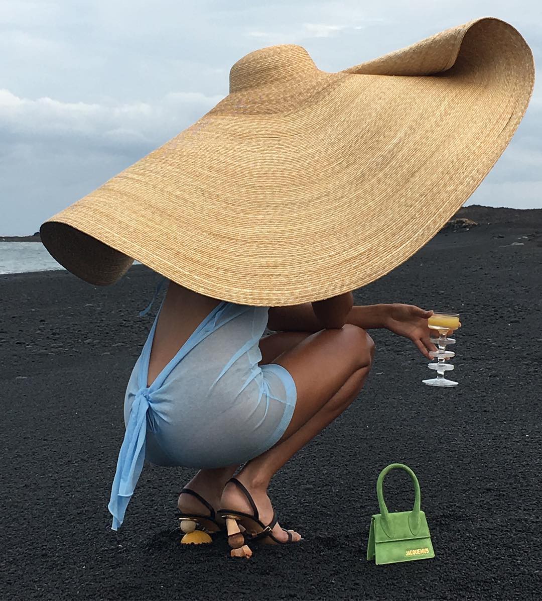 Đi chơi lễ này, người yêu có thể thiếu, không nên thiếu 4 kiểu mũ này - Ảnh 11