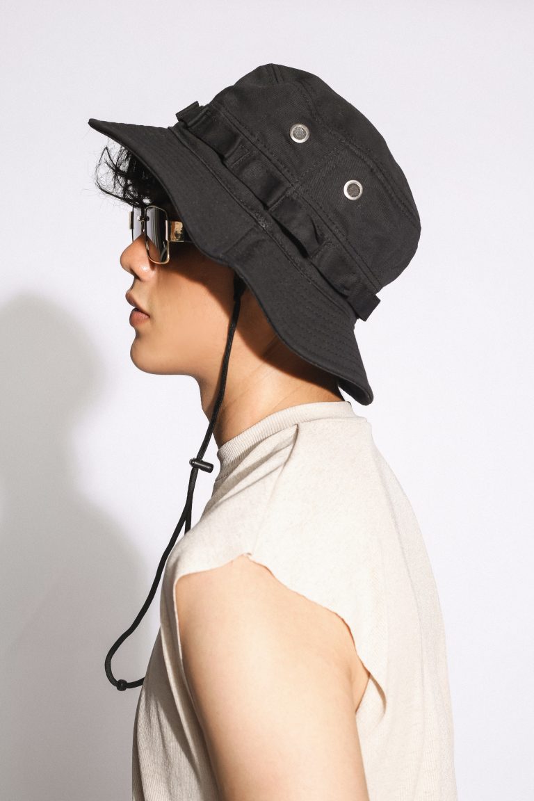 Đi chơi lễ này, người yêu có thể thiếu, không nên thiếu 4 kiểu mũ này - Ảnh 1