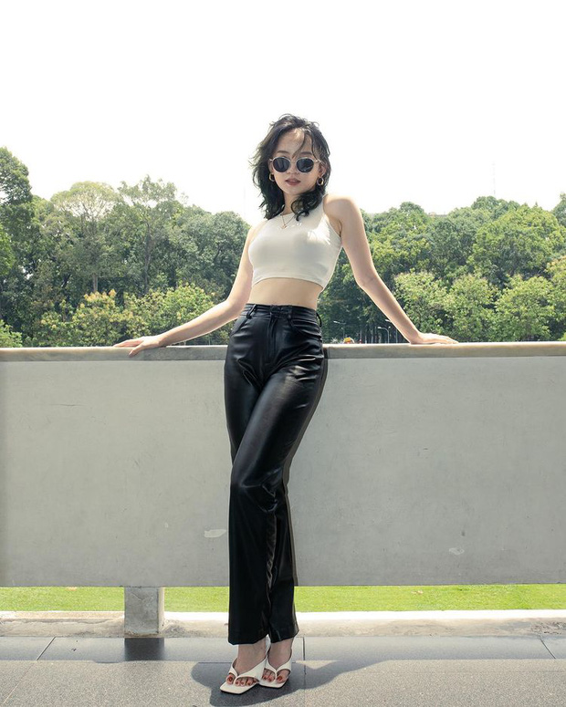 Học các hot girl Insatgram cách phối đồ đầu hè, vừa nhanh gọn vừa 'xịn-mịn' vô cùng - Ảnh 5 Học các hot girl Insatgram cách phối đồ đầu hè, vừa nhanh gọn vừa 'xịn-mịn' vô cùng - Ảnh 5