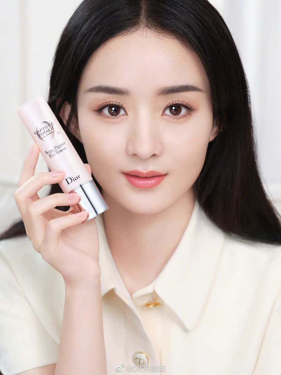 Hậu ly hôn Phùng Thiệu Phong, Triệu Lệ Dĩnh comeback với bộ ảnh thời trang, nhan sắc mặn mà lên thấy rõ - Ảnh 4