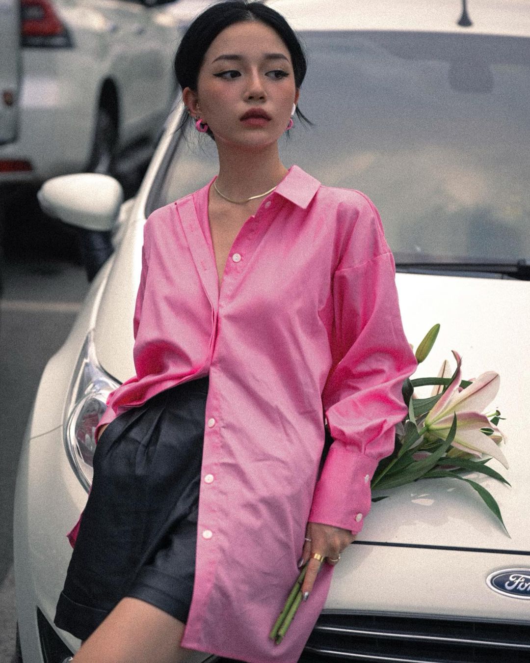 Linh Ngọc Đàm hóa 'thiếu nữ bên hoa ly' trong bộ ảnh mới, đến Xoài Non cũng phải tấm tắc khen xinh - Ảnh 6