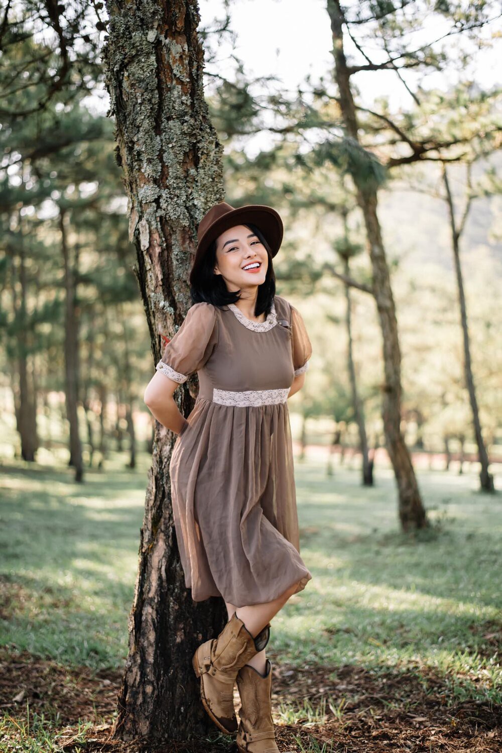 Hóa 'nàng thơ' trong bộ ảnh mới, nhưng Ngân 98 vẫn bị chỉ trích bởi một chi tiết - Ảnh 10 Hóa 'nàng thơ' trong bộ ảnh mới, nhưng Ngân 98 vẫn bị chỉ trích bởi một chi tiết - Ảnh 10