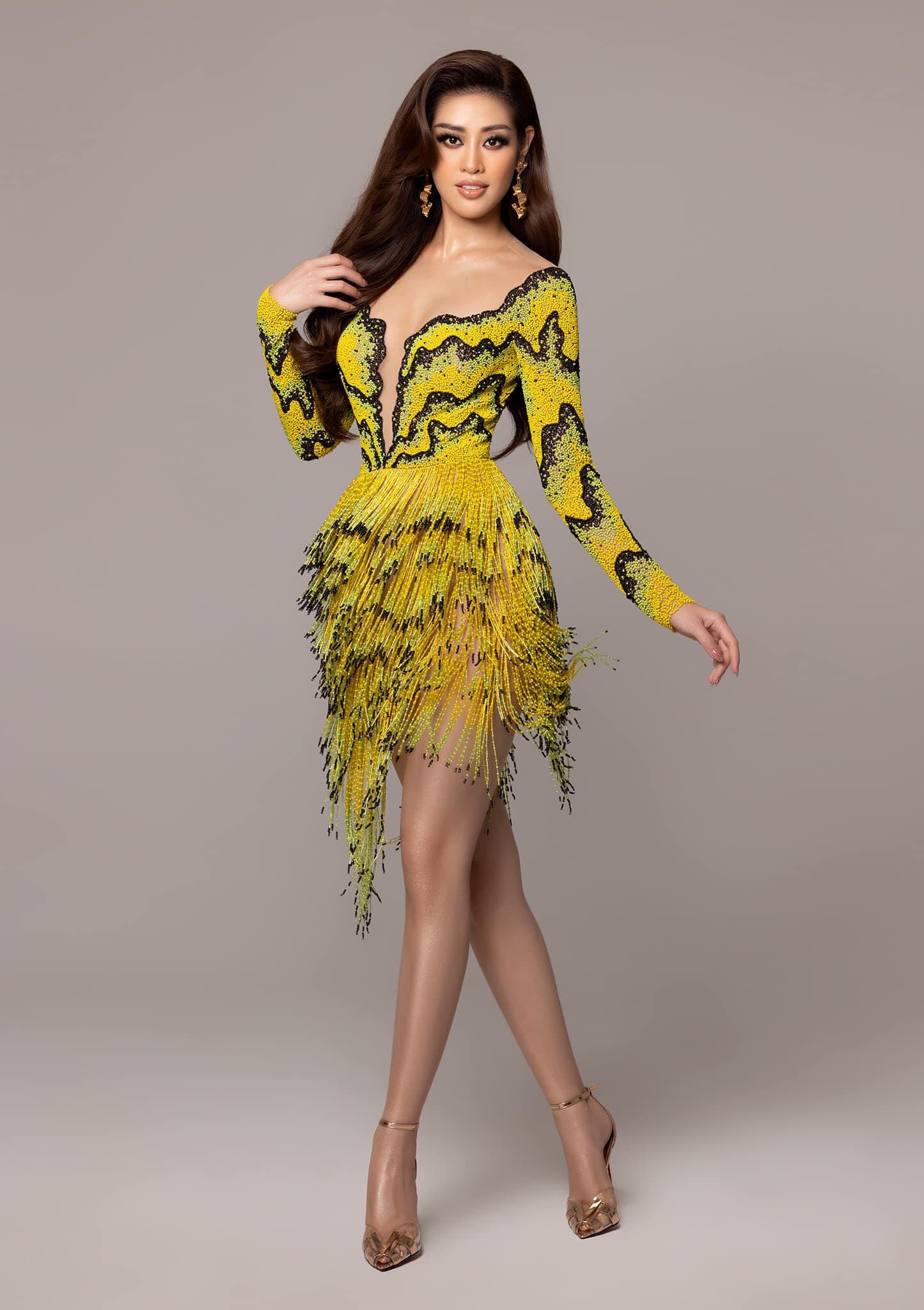 Ngày thứ 6 của Khánh Vân tại Miss Universe: Kiêu sa trong thiết kế ruộng bậc thang, tung bộ ảnh dạ hội đẹp đến 'nao lòng' - Ảnh 6 Ngày thứ 6 của Khánh Vân tại Miss Universe: Kiêu sa trong thiết kế ruộng bậc thang, tung bộ ảnh dạ hội đẹp đến 'nao lòng' - Ảnh 6