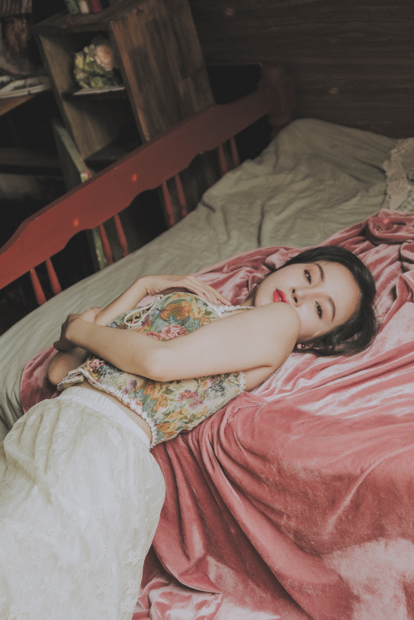 Mê đắm trước sắc vóc đẹp đến 'xiêu lòng' của Bà Tưng sau nhiều năm lui cung - Ảnh 2