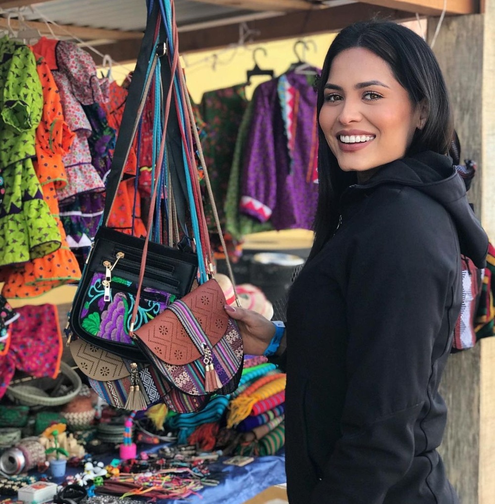 Nhan sắc đời thường của tân Hoa hậu Hoàn vũ thế giới 2020 liệu có khiến bạn 'tụt mood' - Ảnh 6