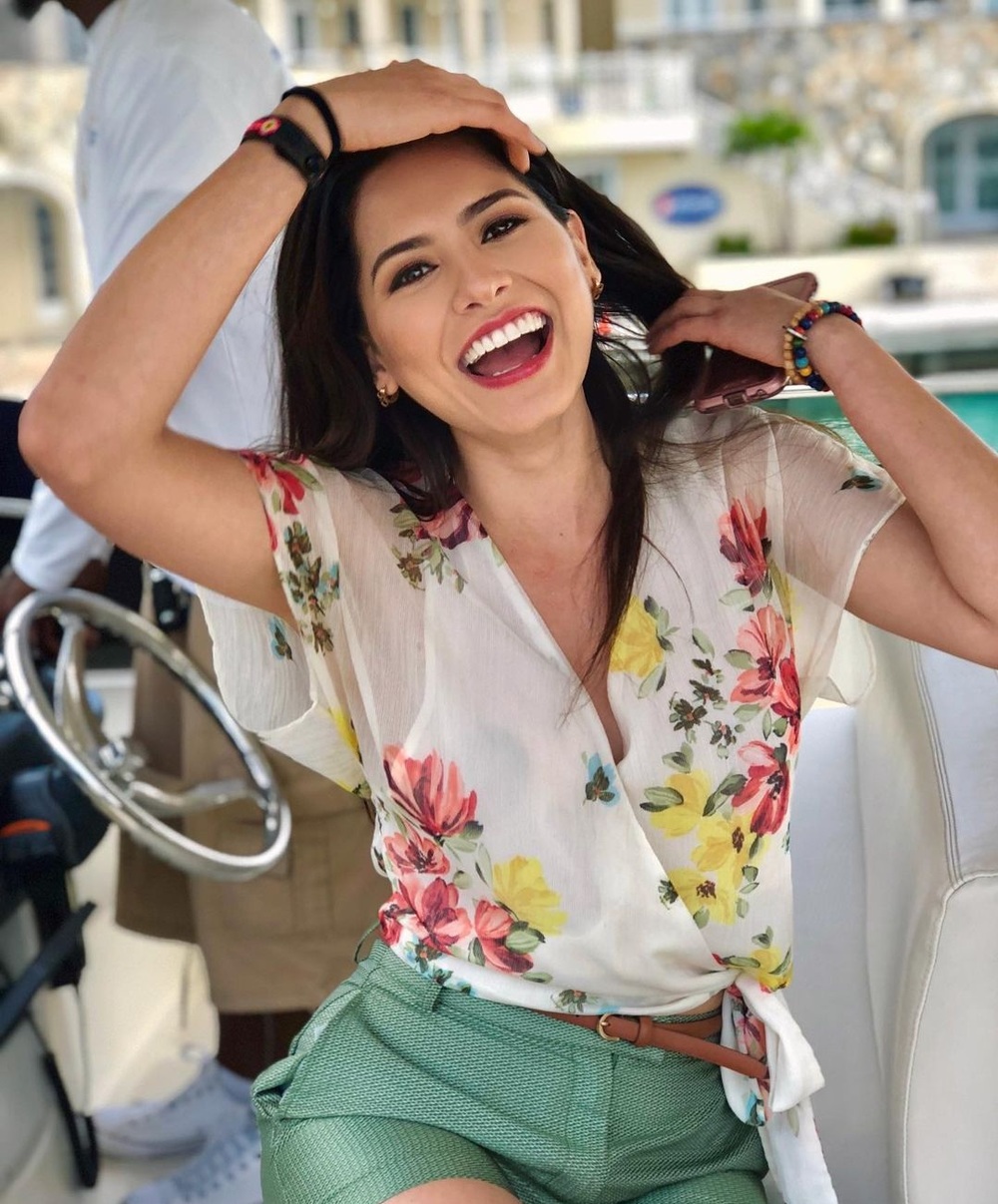 Nhan sắc đời thường của tân Hoa hậu Hoàn vũ thế giới 2020 liệu có khiến bạn 'tụt mood' - Ảnh 3