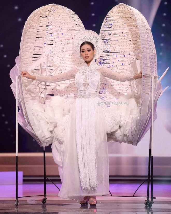 Điểm lại loạt style 'xịn sò' của Khánh Vân tại Miss Universe: Gợi cảm có, hầm hố có, BTC có nên trao thêm giải Miss phong cách? - Ảnh 11 Điểm lại loạt style 'xịn sò' của Khánh Vân tại Miss Universe: Gợi cảm có, hầm hố có, BTC có nên trao thêm giải Miss phong cách? - Ảnh 11