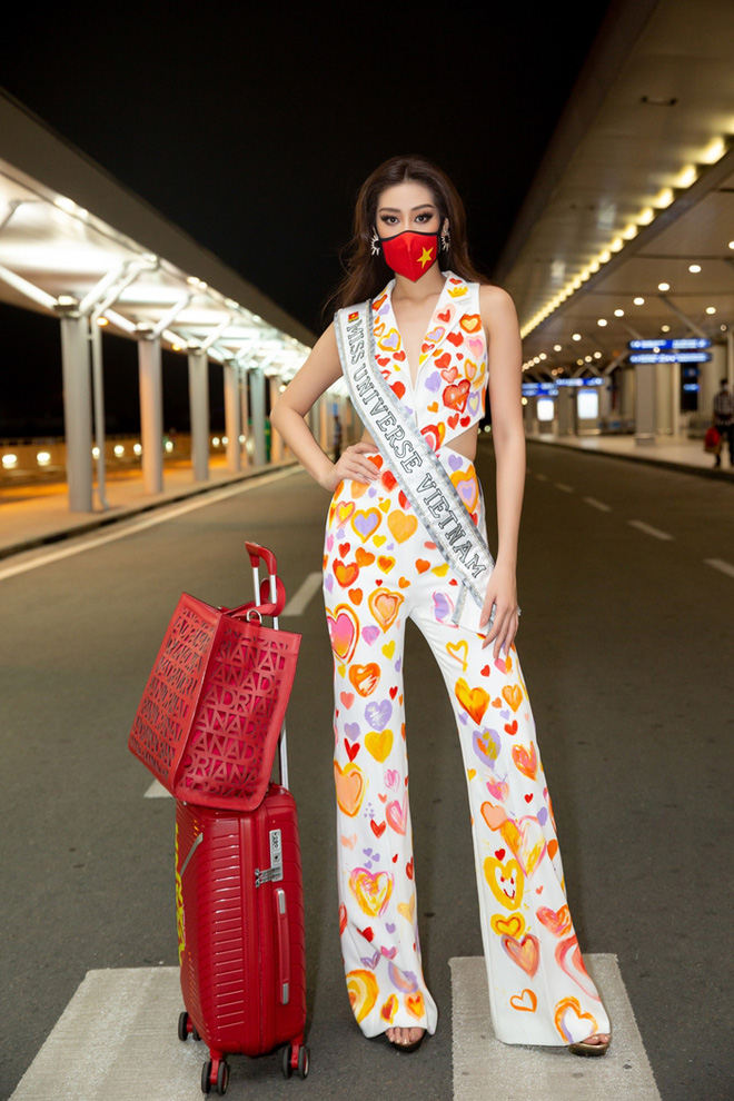Điểm lại loạt style 'xịn sò' của Khánh Vân tại Miss Universe: Gợi cảm có, hầm hố có, BTC có nên trao thêm giải Miss phong cách? - Ảnh 1 Điểm lại loạt style 'xịn sò' của Khánh Vân tại Miss Universe: Gợi cảm có, hầm hố có, BTC có nên trao thêm giải Miss phong cách? - Ảnh 1