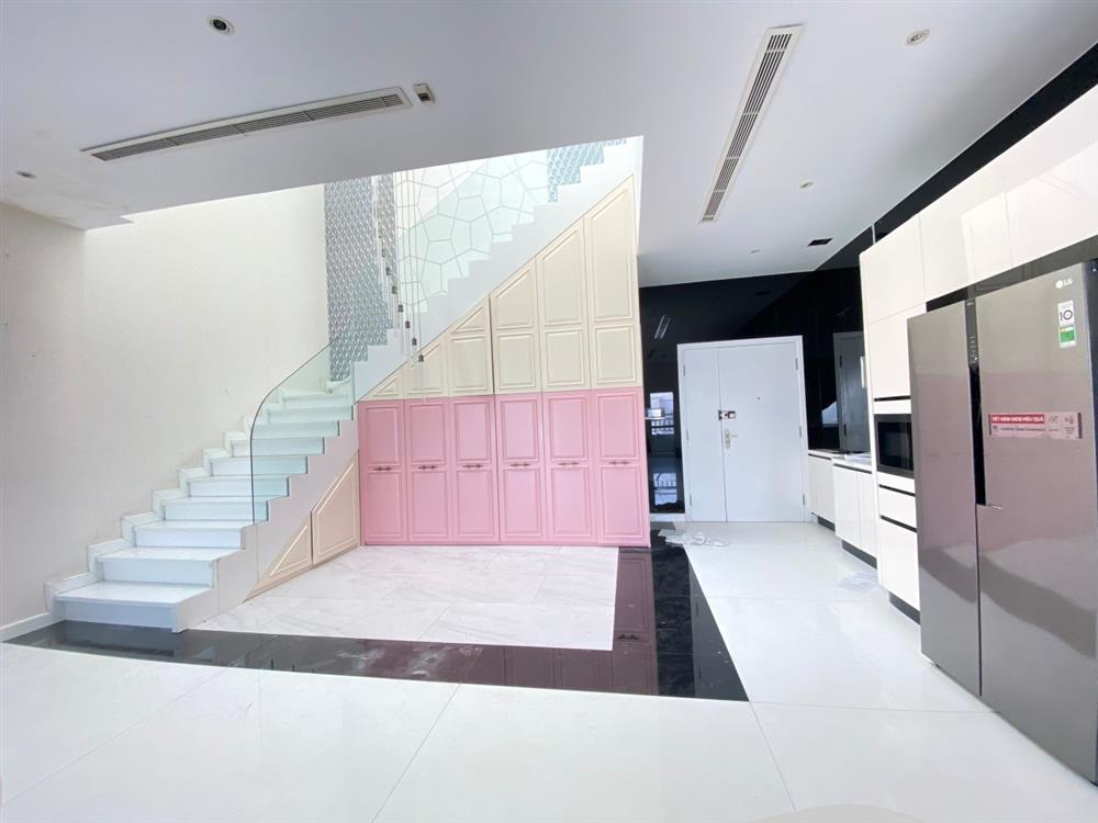 Trước đó, cô từng rao bán căn nhà này với giá 17 tỷ nhưng không thành