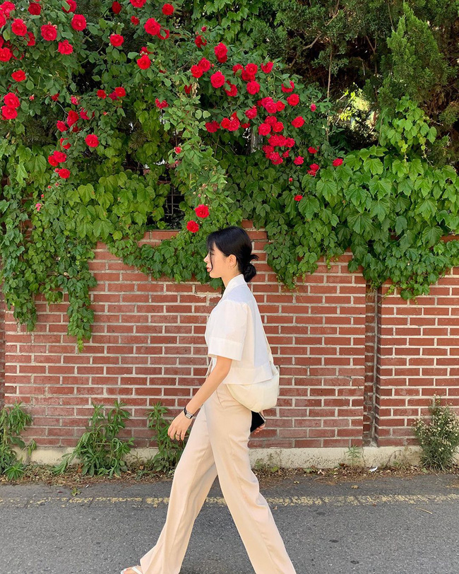 Thoát cảnh 'đầu bù' mùa nắng với kiểu tóc búi thấp - Ảnh 7