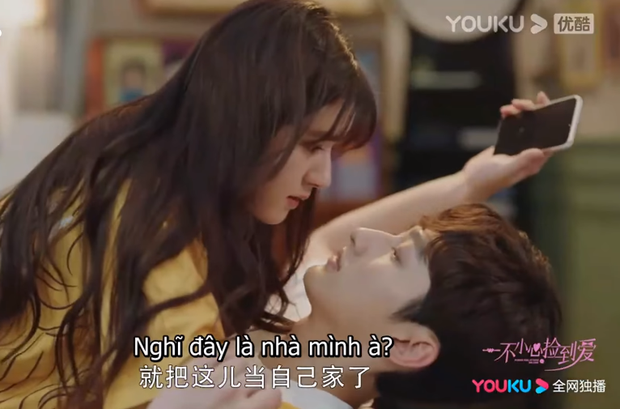 Triệu Lộ Tư trở lại với ‘Vô Tình Nhặt Được Tổng Tài’, ngoài khả năng ‘tấu hài’ thì còn ti tỉ thứ đáng để xem - Ảnh 3 Triệu Lộ Tư trở lại với ‘Vô Tình Nhặt Được Tổng Tài’, ngoài khả năng ‘tấu hài’ thì còn ti tỉ thứ đáng để xem - Ảnh 3