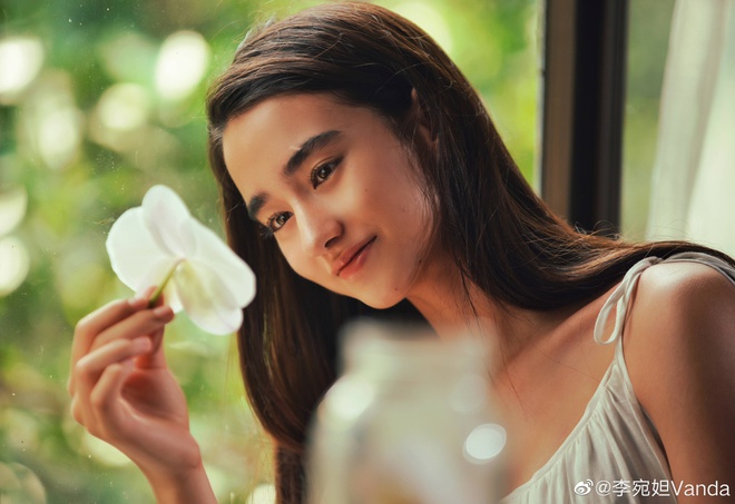 Nhan sắc tuổi 18 khiến 'hoa nhường nguyệt thẹn' của mỹ nhân phim 'Diệp Vấn' - Ảnh 3 Nhan sắc tuổi 18 khiến 'hoa nhường nguyệt thẹn' của mỹ nhân phim 'Diệp Vấn' - Ảnh 3