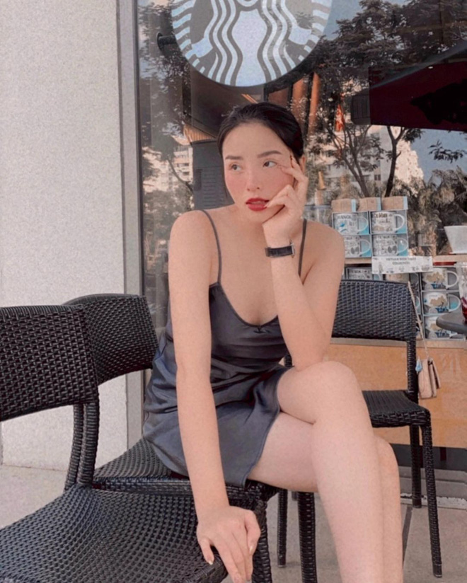 Những kiểu váy hai dây khiến sao Việt mê mệt, từ Hà Hồ, Minh Hằng, Hà Tăng, Lan Ngọc đều nô nức 'mua lấy mua để' - Ảnh 5 Những kiểu váy hai dây khiến sao Việt mê mệt, từ Hà Hồ, Minh Hằng, Hà Tăng, Lan Ngọc đều nô nức 'mua lấy mua để' - Ảnh 5