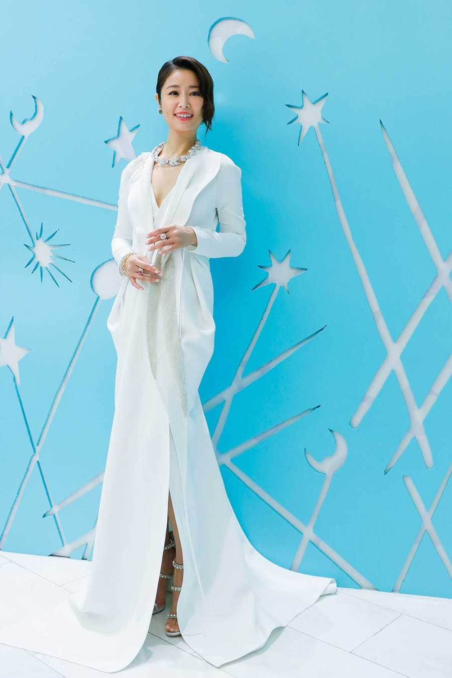 Không chỉ giàu mà Lâm Tâm Như thực sự cực kỳ hào phóng và chiều chồng. Phải chăng đây là bà vợ quốc dân mà netizen hằng tìm kiếm bấy lâu nay.