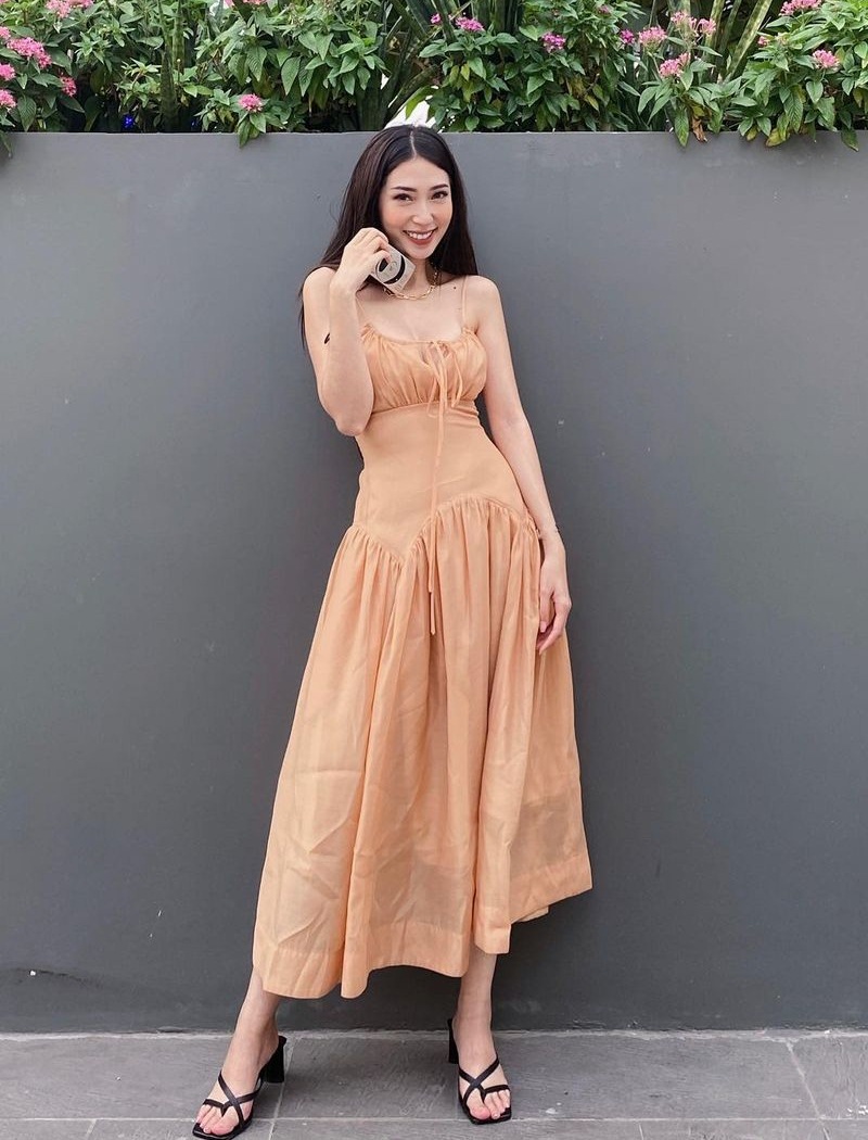 Thời trang sao Việt tuần qua: Hồ Ngọc Hà, Minh Hằng 'mê mệt' với trang phục pastel, Thanh Hằng nền nã hết mực - Ảnh 3 Thời trang sao Việt tuần qua: Hồ Ngọc Hà, Minh Hằng 'mê mệt' với trang phục pastel, Thanh Hằng nền nã hết mực - Ảnh 3