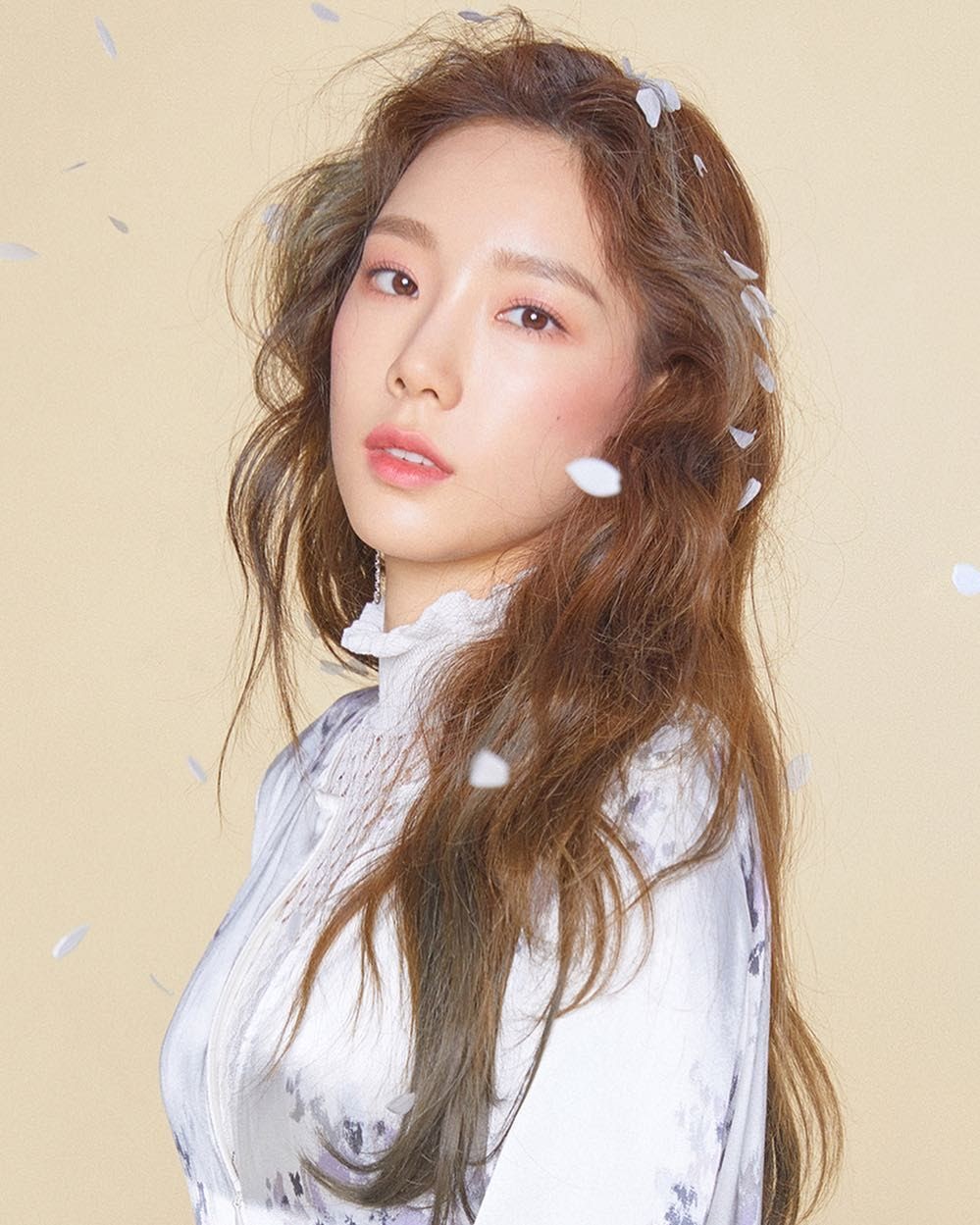Xu hướng makeup 'sương sương', giúp làn da 'dễ thở' khi hè sang - Ảnh 5 Xu hướng makeup 'sương sương', giúp làn da 'dễ thở' khi hè sang - Ảnh 5