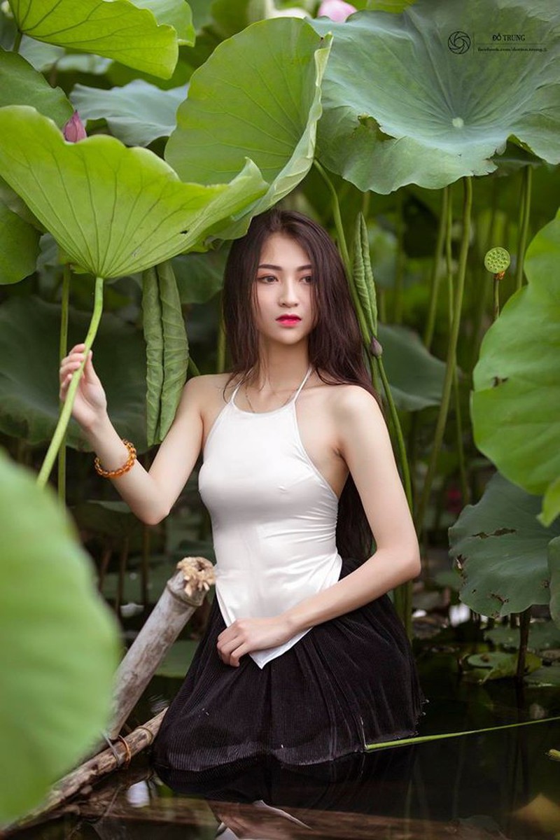 Gu ăn mặc của hot girl Vũ Thư khiến dân tình 'không chịu nổi' - Ảnh 10 Gu ăn mặc của hot girl Vũ Thư khiến dân tình 'không chịu nổi' - Ảnh 10