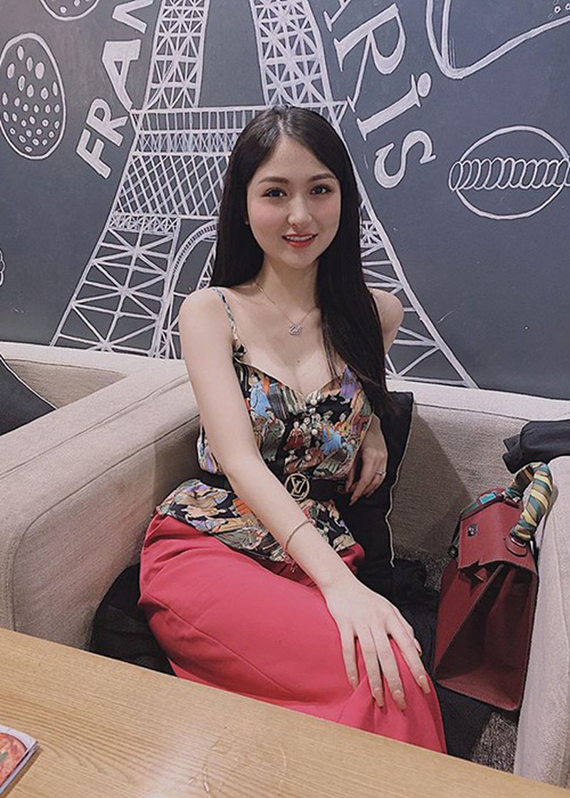 Gu ăn mặc của hot girl Vũ Thư khiến dân tình 'không chịu nổi' - Ảnh 14 Gu ăn mặc của hot girl Vũ Thư khiến dân tình 'không chịu nổi' - Ảnh 14