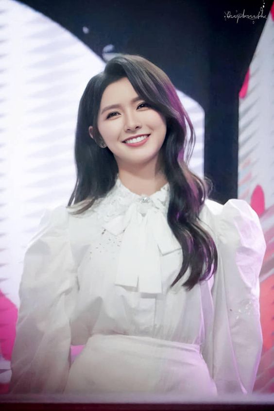 Từng bị Cnet xua đuổi, Thái Trác Nghi bùng nổ với nhan sắc 'xinh xỉu', kiếp trước giải cứu thế giới hay gì? - Ảnh 4