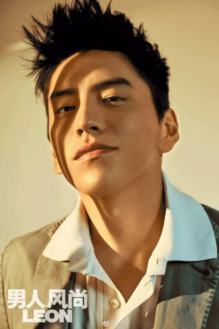 'Tóm gọn' khoảnh khắc Vương Đại Lục đưa Thái Trác Nghi đi ăn, nhìn trang phục đủ hiểu mức độ tình tứ - Ảnh 1