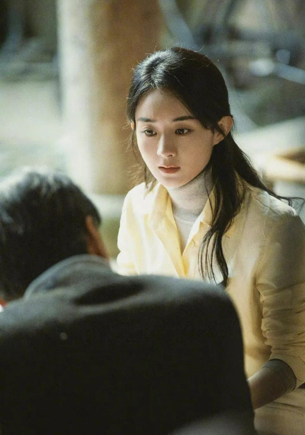 Triệu Lệ Dĩnh hóa thân thành Lôi Kim Ngọc. Triệu Lệ Dĩnh hóa thân thành Lôi Kim Ngọc.