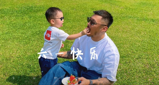 1/6 của dàn sao Hoa ngữ: Hết đọ visual ngày bé, lại khoe cục cưng, trùm cuối mới ‘vỡ òa' - Ảnh 4 1/6 của dàn sao Hoa ngữ: Hết đọ visual ngày bé, lại khoe cục cưng, trùm cuối mới ‘vỡ òa' - Ảnh 4