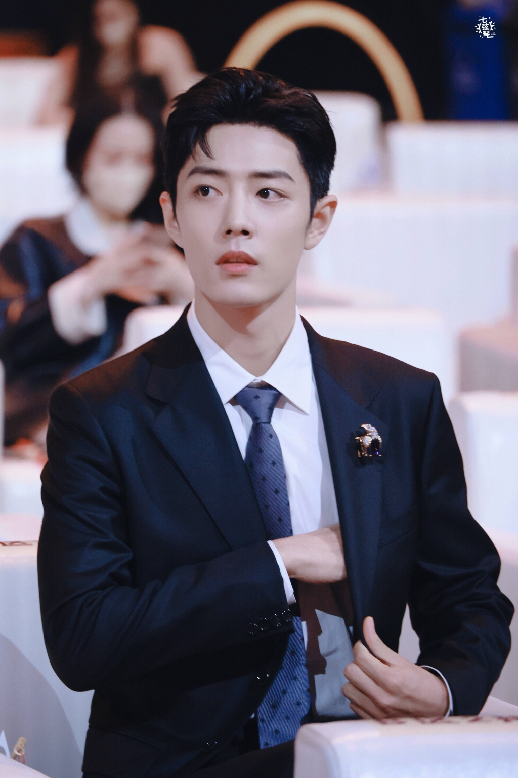 Tiêu Chiến sở hữu lượng fan 'khủng' nhưng cũng không ít lần dính thị phi vì họ Tiêu Chiến sở hữu lượng fan 'khủng' nhưng cũng không ít lần dính thị phi vì họ