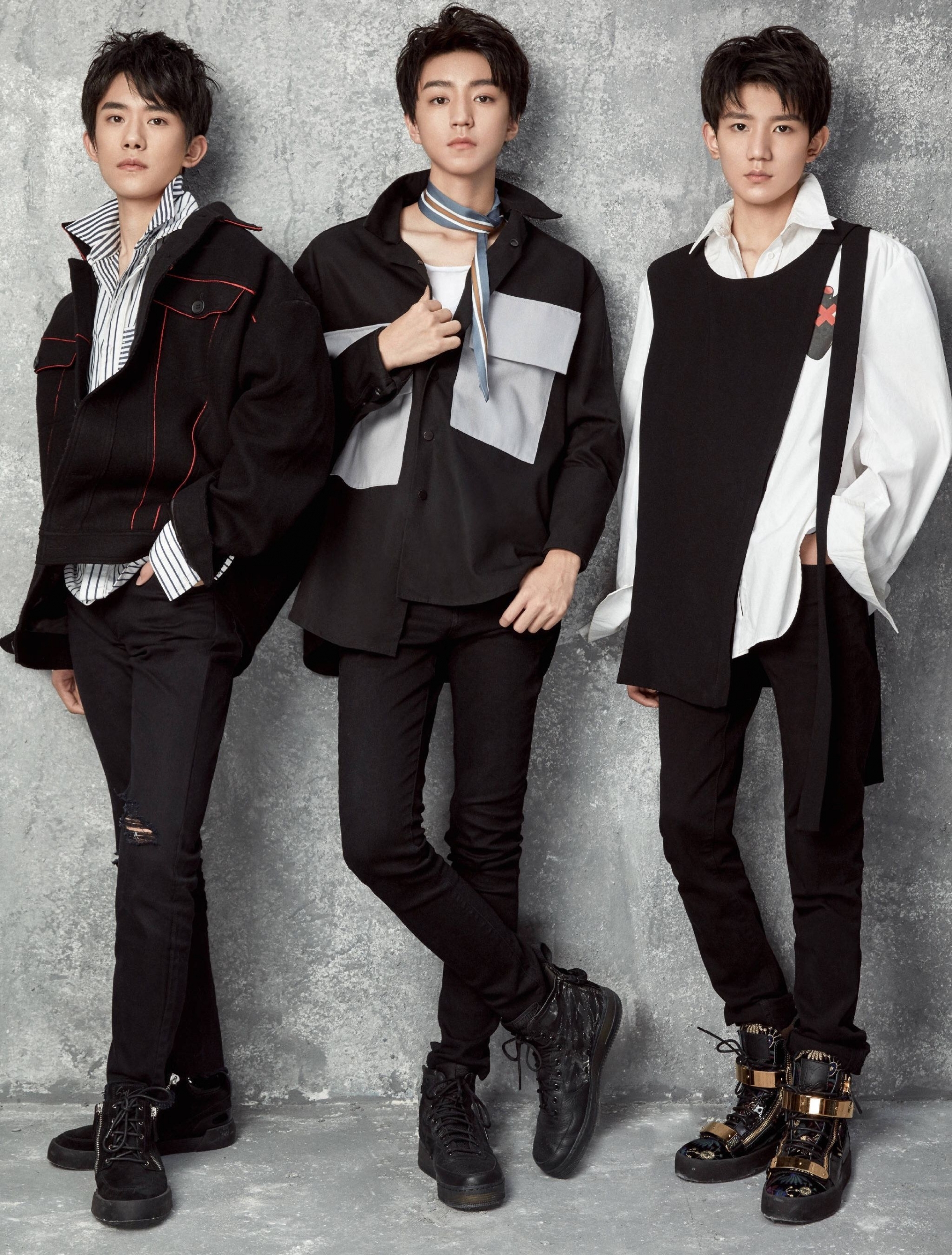TFBoys sẽ chính thức tuyên bố 'đường ai nấy đi' trong tuần tới? 2 TFBoys sẽ chính thức tuyên bố 'đường ai nấy đi' trong tuần tới? 2