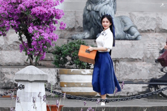Khẩu chiến về việc Angela Baby nhận biệt đãi khi quay show: Làm màu, cố tình quay góc xa vì sợ béo? - Ảnh 3 Khẩu chiến về việc Angela Baby nhận biệt đãi khi quay show: Làm màu, cố tình quay góc xa vì sợ béo? - Ảnh 3