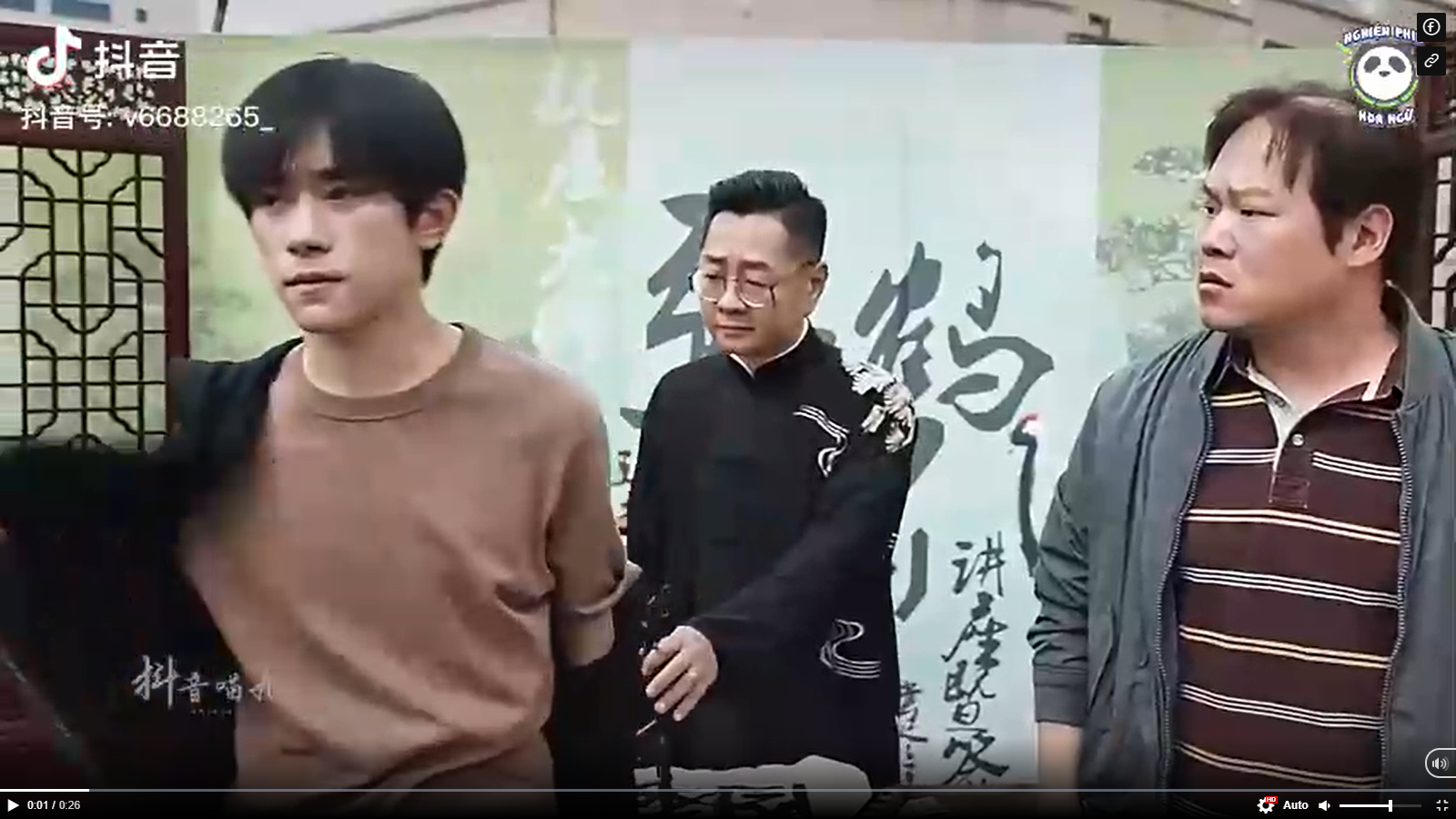 Dịch Dương Thiên Tỉ 'không mảnh vải' trong Tặng Bạn Một Đóa Hoa Nhỏ Màu Đỏ - Ảnh 2 Dịch Dương Thiên Tỉ 'không mảnh vải' trong Tặng Bạn Một Đóa Hoa Nhỏ Màu Đỏ - Ảnh 2