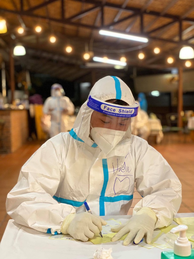 Nam thanh niên vượt 200km mỗi ngày để hỗ trợ y bác sĩ chống dịch: Ý chí tạo nên sức mạnh 2 Nam thanh niên vượt 200km mỗi ngày để hỗ trợ y bác sĩ chống dịch: Ý chí tạo nên sức mạnh 2