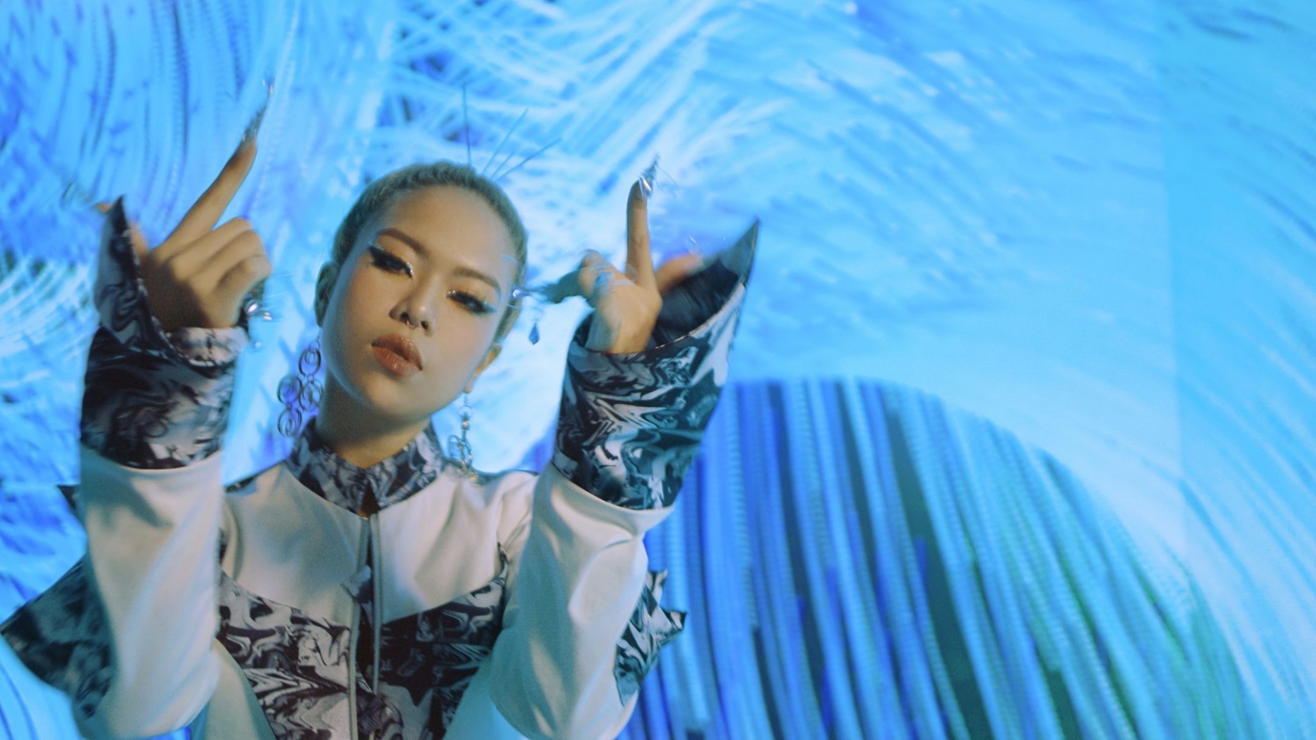 Sơn Tùng 'thả nhẹ' ảnh sinh nhật: Cả showbiz kéo nhau chúc mừng, 1 hotgirl gây sốc khi công khai tỏ tình 11 Sơn Tùng 'thả nhẹ' ảnh sinh nhật: Cả showbiz kéo nhau chúc mừng, 1 hotgirl gây sốc khi công khai tỏ tình 11