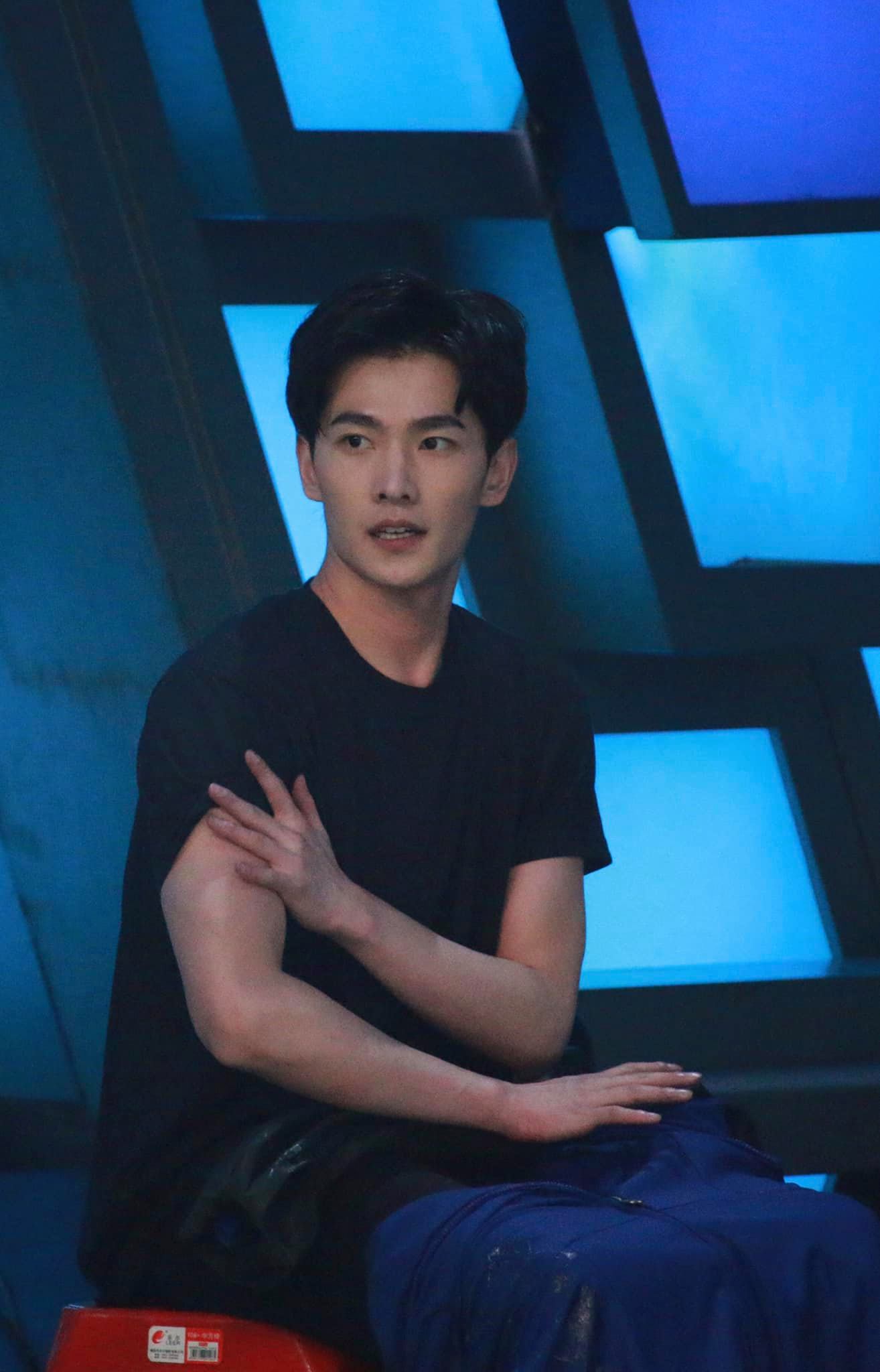 Sắc vóc siêu 'mlem' của Dương Dương 5 năm trước bị đào lại, fan girl đua nhau 'rớt liêm sỉ' 10 Sắc vóc siêu 'mlem' của Dương Dương 5 năm trước bị đào lại, fan girl đua nhau 'rớt liêm sỉ' 10