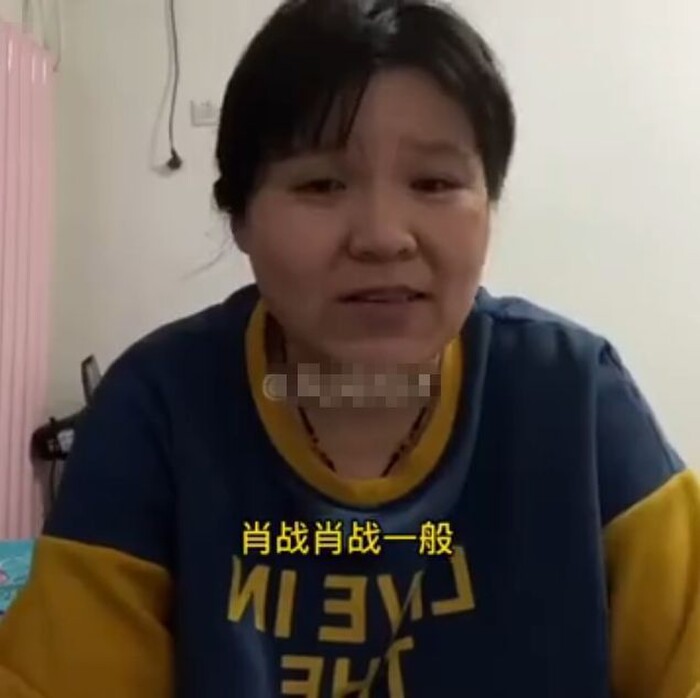 Hiện tượng mạng 'Cô giáo Quách' khiến dân tình 'nổi đóa' khi có lời lẽ công kích Triệu Lộ Tư 6 Hiện tượng mạng 'Cô giáo Quách' khiến dân tình 'nổi đóa' khi có lời lẽ công kích Triệu Lộ Tư 6