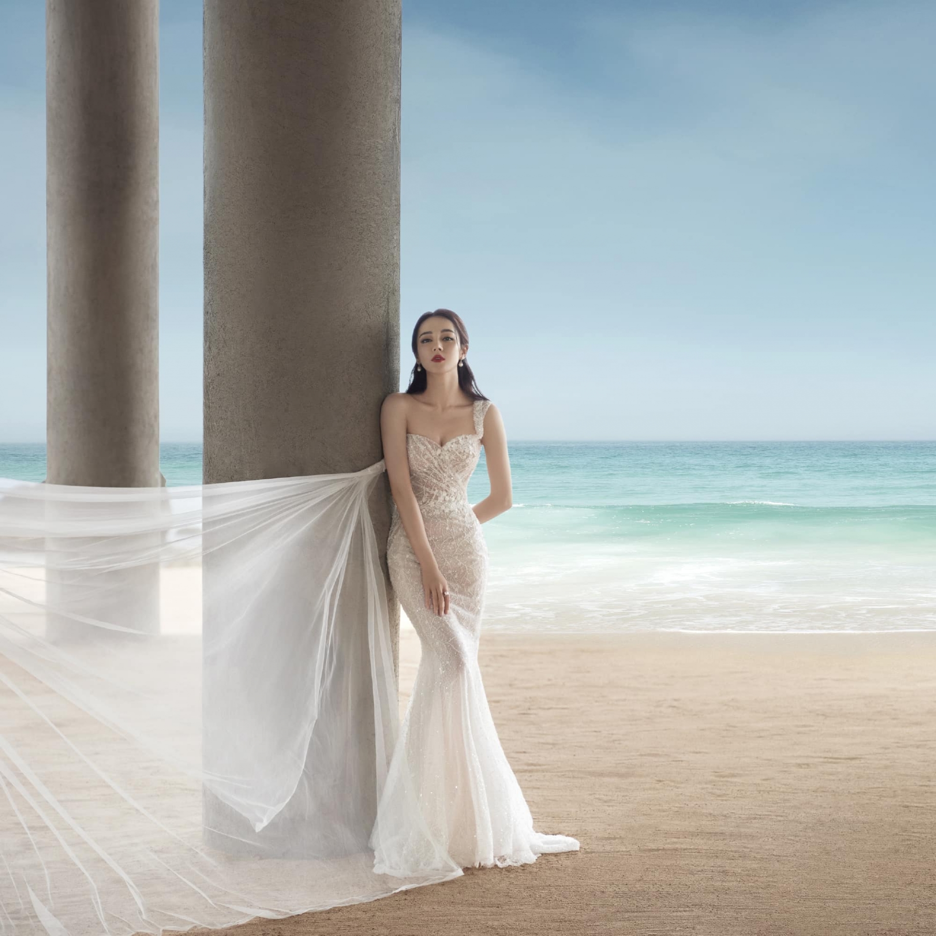 Bộ ảnh Địch Lệ Nhiệt Ba diện váy cưới bất ngờ hot trở lại: Nhan sắc, vóc dáng thuộc hàng top Cbiz 3