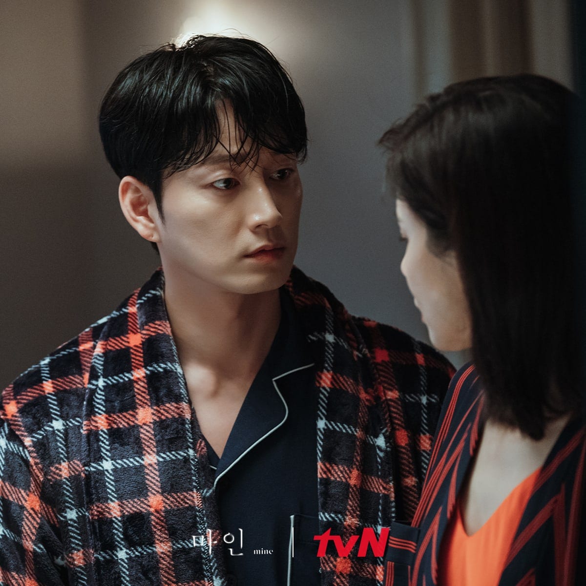 7 mỹ nam Hàn Quốc có diễn xuất đỉnh nhất năm nay: Song Jong Ki và Uhm Ki Joon khiến sao trẻ 'chạy dài' 13 7 mỹ nam Hàn Quốc có diễn xuất đỉnh nhất năm nay: Song Jong Ki và Uhm Ki Joon khiến sao trẻ 'chạy dài' 13