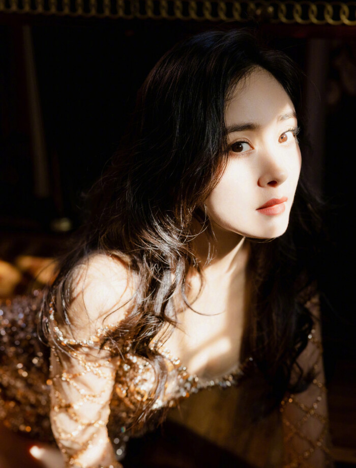 BXH giá trị lưu lượng mới nhất của sao Hoa ngữ: Nhất Bác ngôi vương, Tiêu Chiến out top 7 BXH giá trị lưu lượng mới nhất của sao Hoa ngữ: Nhất Bác ngôi vương, Tiêu Chiến out top 7