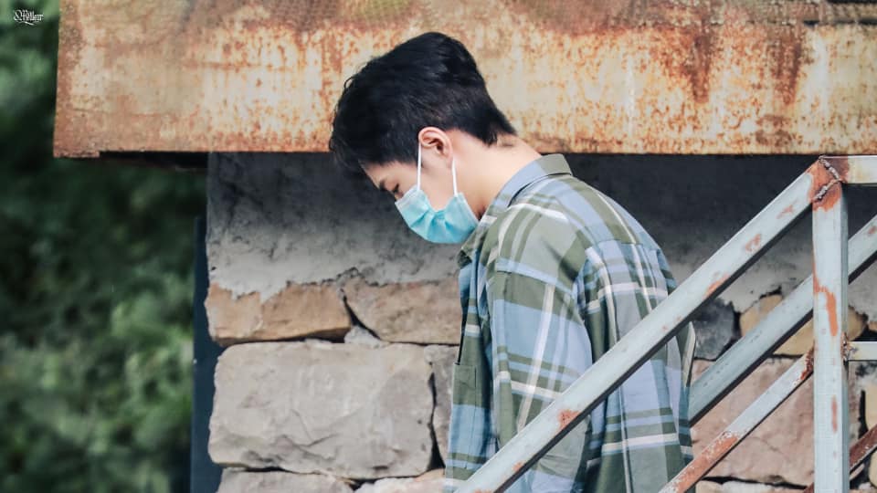Visual của Vương Nhất Bác điên đảo đến mức khiến staff và fan 'gà bay chó sủa' tại Thiên Thiên Hướng Thượng 9 Visual của Vương Nhất Bác điên đảo đến mức khiến staff và fan 'gà bay chó sủa' tại Thiên Thiên Hướng Thượng 9
