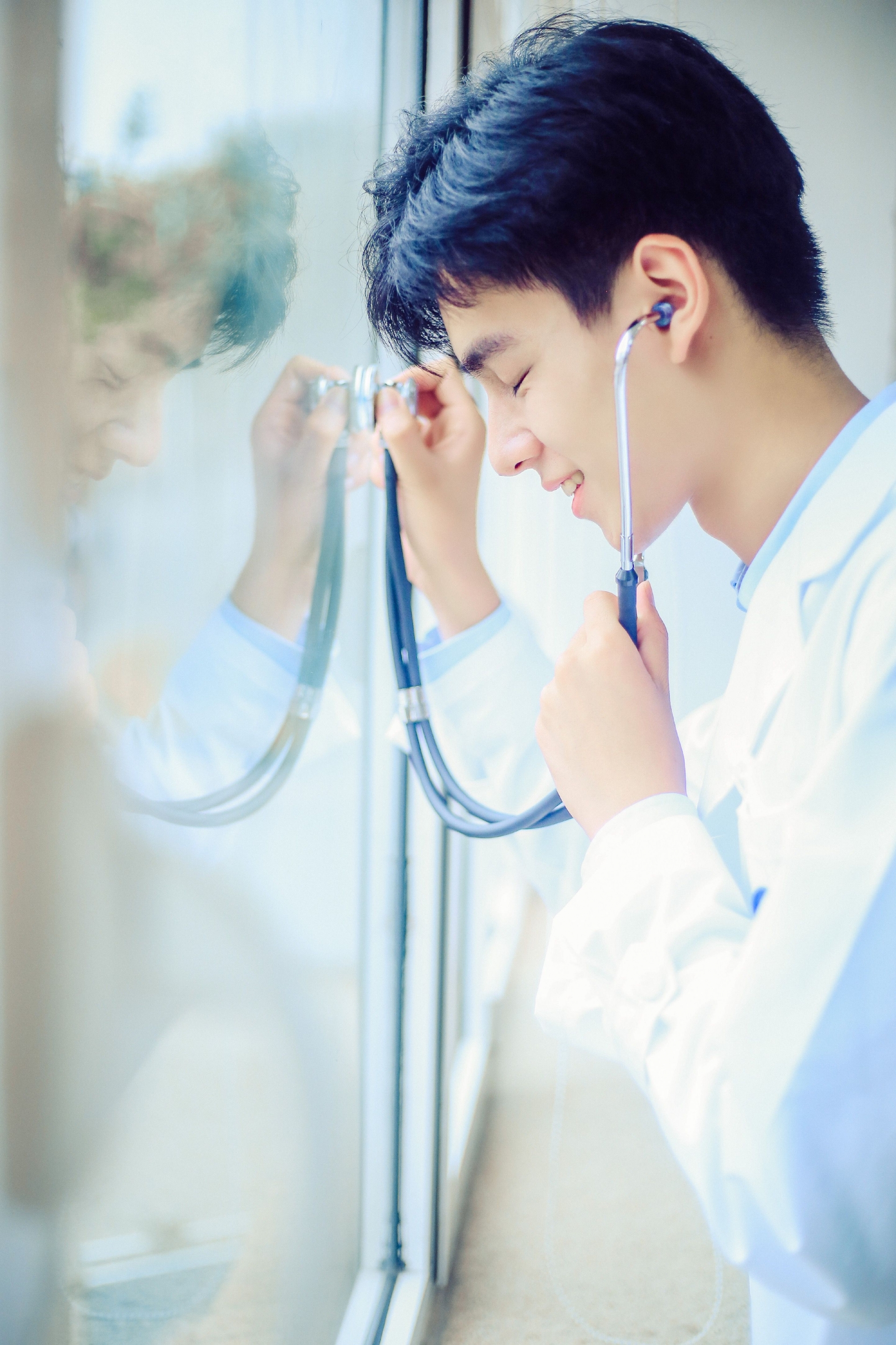 Những tạo hình bác sĩ 'mlem' nhất màn ảnh Hoa ngữ, xem xong fangirl chỉ muốn 'bỏ nhà' đến bệnh viện ở - Ảnh 4