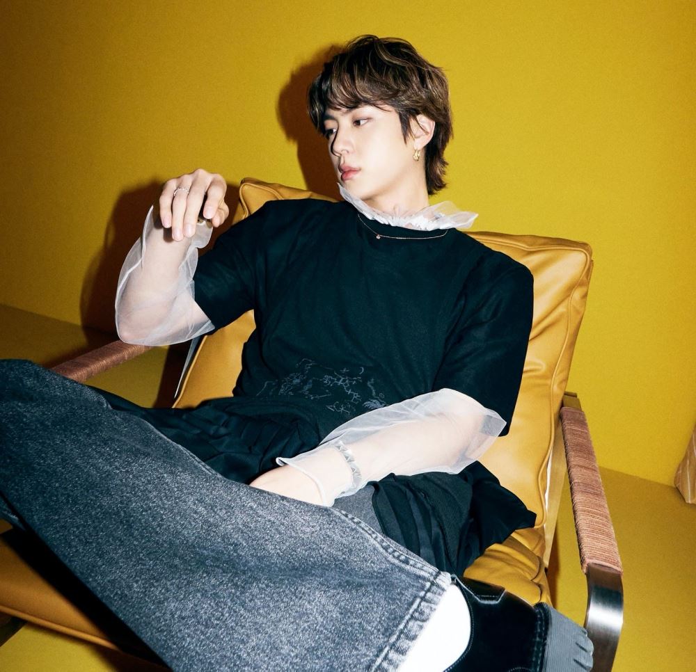 Song Kang 'xỉu ngang xỉu dọc' khi lần đầu gặp Jin: Anh cả BTS đích thị là chiếc chồng quốc dân 5 Song Kang 'xỉu ngang xỉu dọc' khi lần đầu gặp Jin: Anh cả BTS đích thị là chiếc chồng quốc dân 5
