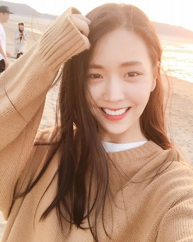 'Ngọc nữ' xứ Hàn - Kim Ji-eun dương tính với Covid-19