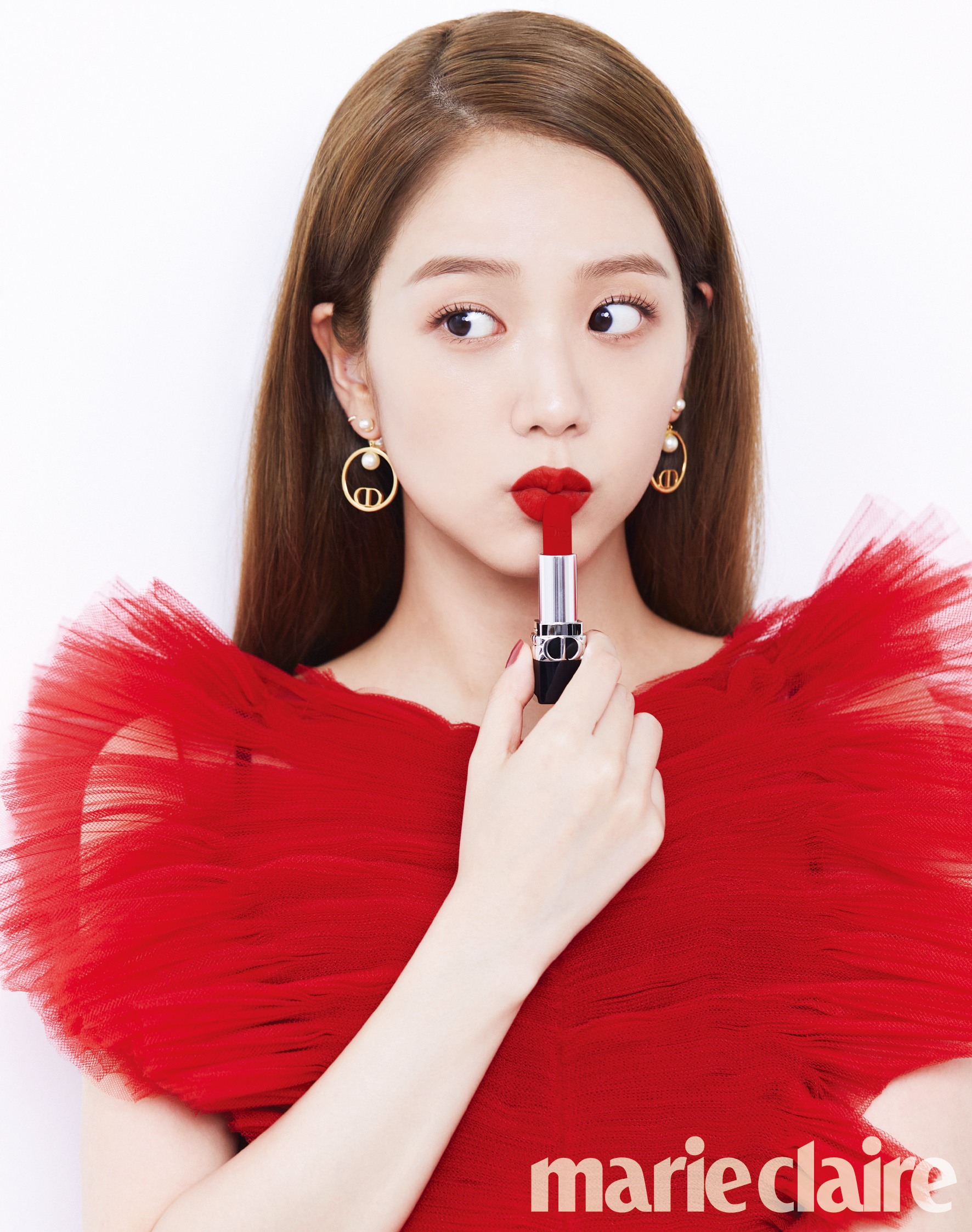 Đôi môi tông đỏ tươi đầy ngọt ngào của chị cả BLACKPINK khiến fan hâm mộ say đắm Đôi môi tông đỏ tươi đầy ngọt ngào của chị cả BLACKPINK khiến fan hâm mộ say đắm