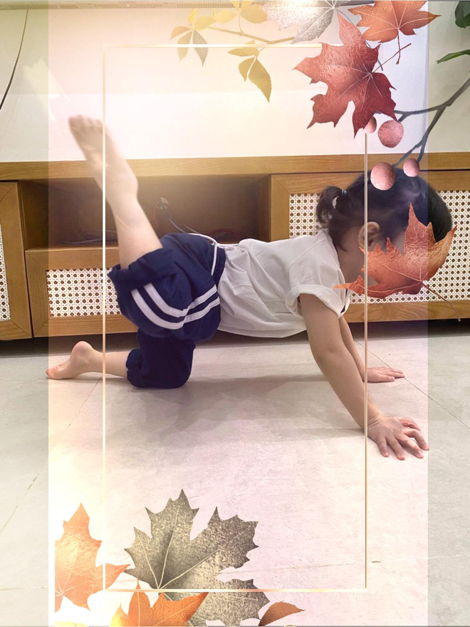 Nói chưa thành câu, nhưng tinh thần thể thao của ái nữ nhà Trường Giang đã vô cùng mạnh mẽ. Nói chưa thành câu, nhưng tinh thần thể thao của ái nữ nhà Trường Giang đã vô cùng mạnh mẽ.